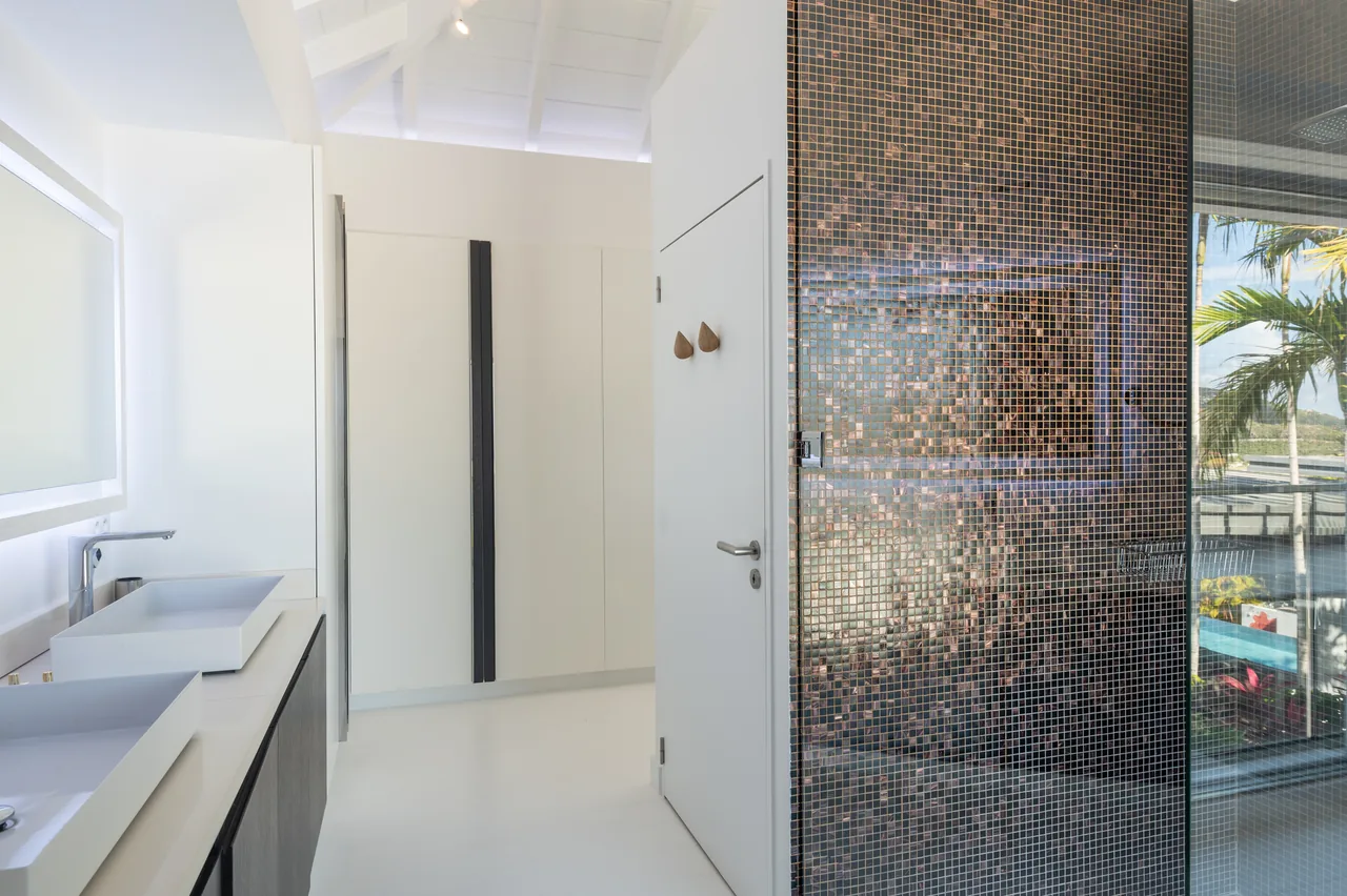 Bedroom 3 — mosaic bathroom